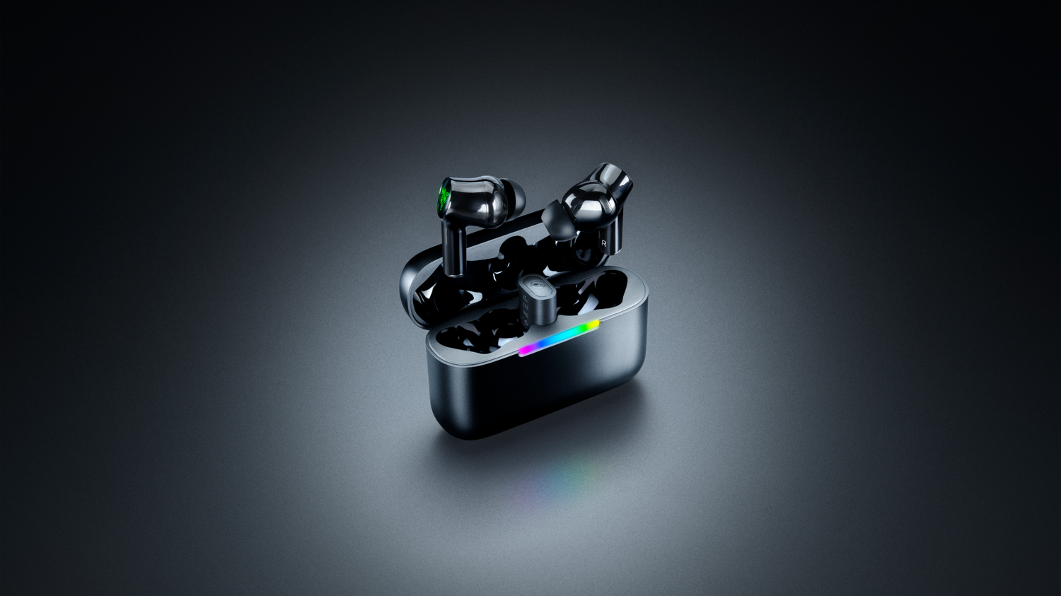 PLAY EVERYWHERE. HEAR EVERYTHING – RAZER UNVEILS HAMMERHEAD V3 HYPERSPEED GAMING EARBUDS